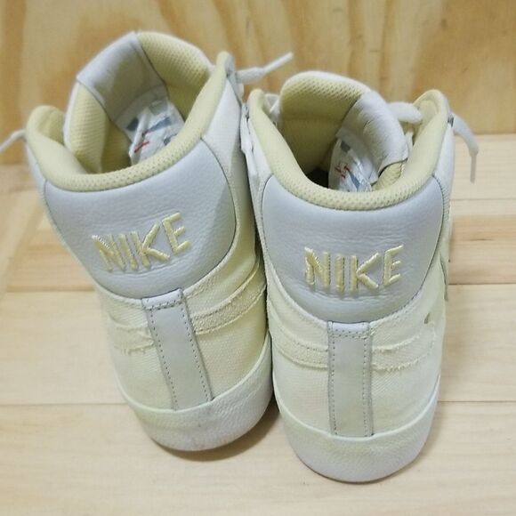 Mens Size 10 1/2 Nike SB Blazer Mid Edge Yellow Lemon Wash - Picture 4 of 6